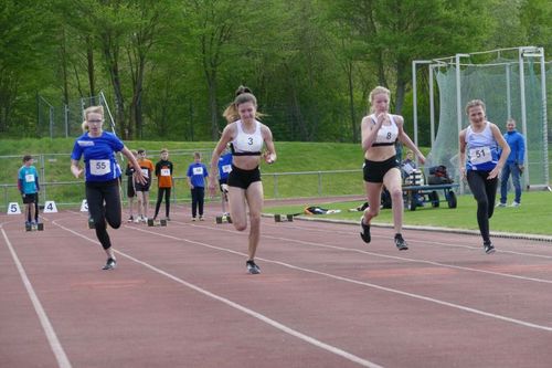 Großes Teilnehmerfeld bei Saisoneröffnung des Alsfelder Sport-Clubs